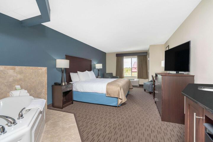 1 King Bed (17 of 28)