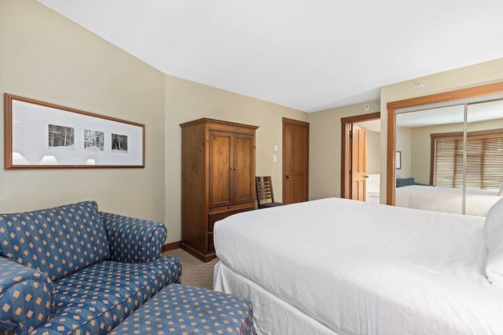 Room 16 of 342