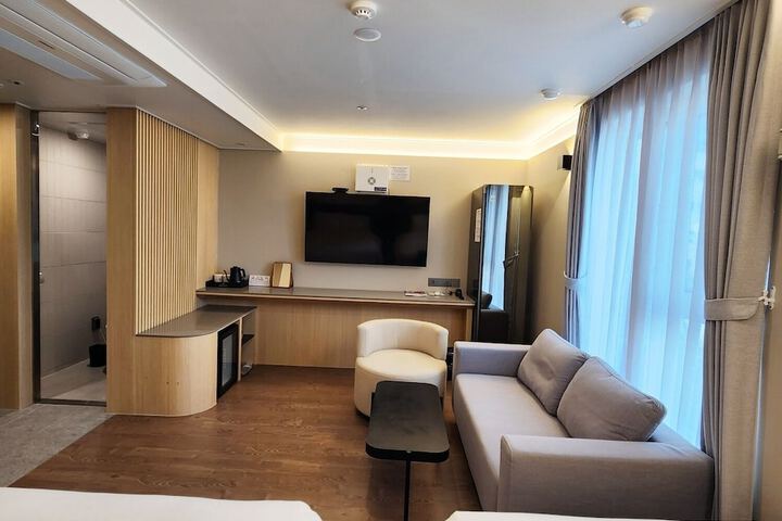 Room 50 of 219