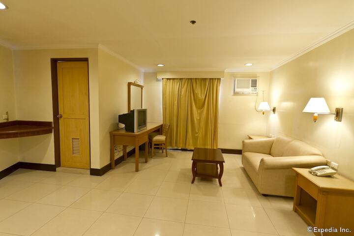 Room 30 of 60