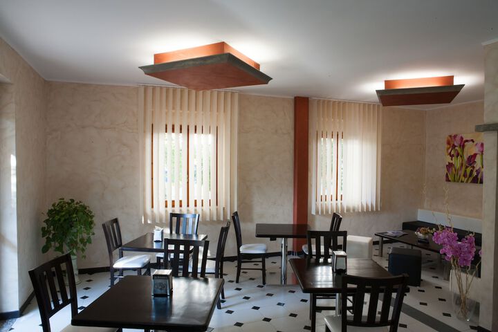 Dining Photos