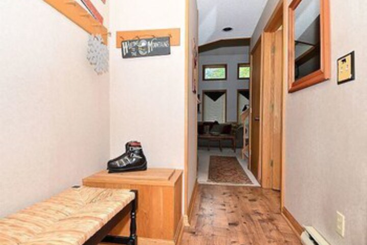 Room 11 of 50