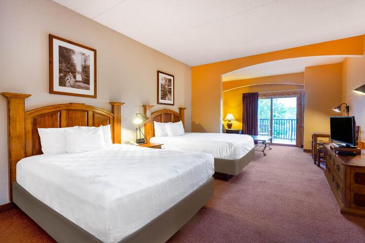 Room 4 of 20
