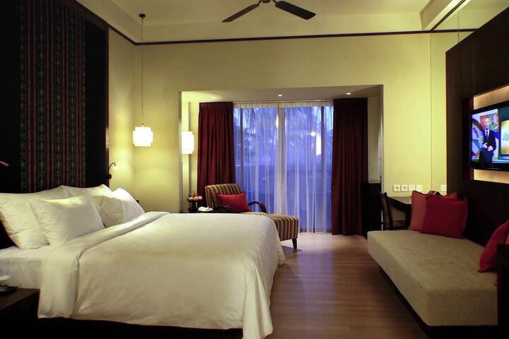 Room 15 of 136