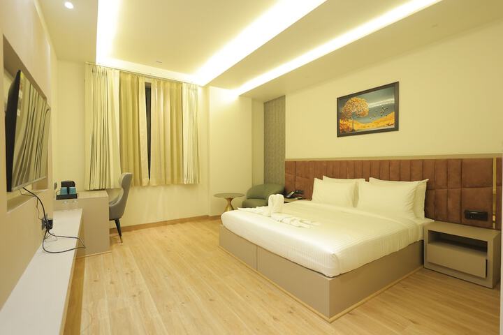 Room 3 of 56