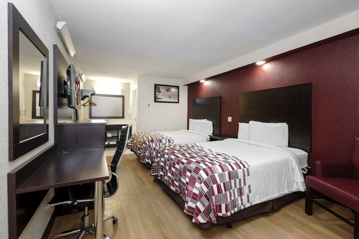 Deluxe 2 Double Beds (1 of 6)
