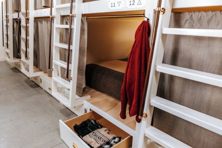 Room 18 of 29