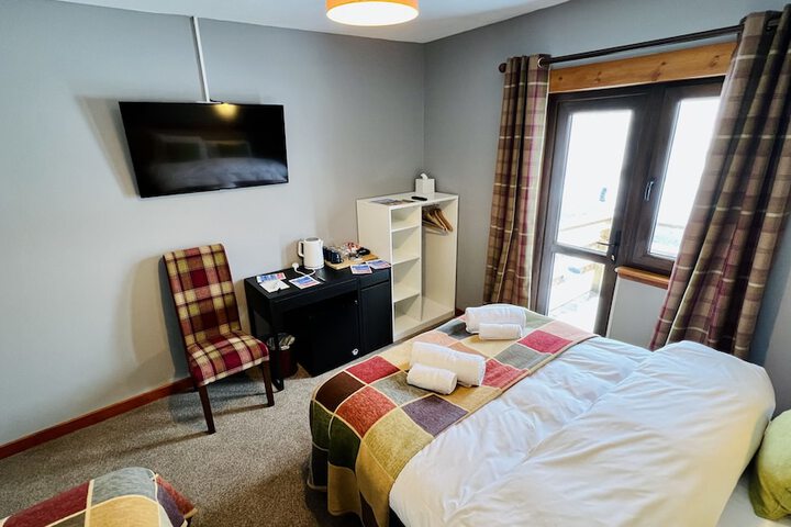 Room 72 of 133