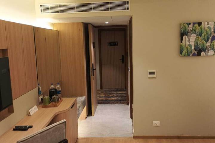 Room 20 of 64