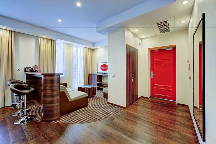 Room 14 of 63