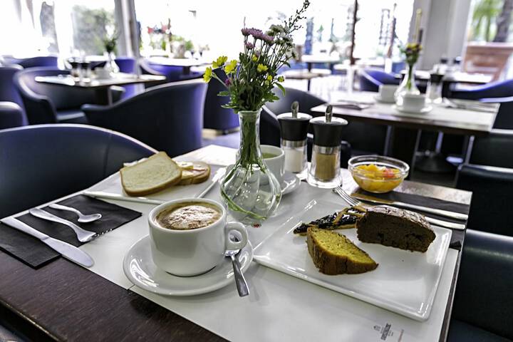 Breakfast/Coffee Service 42 of 47