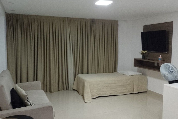 Room 3 of 16