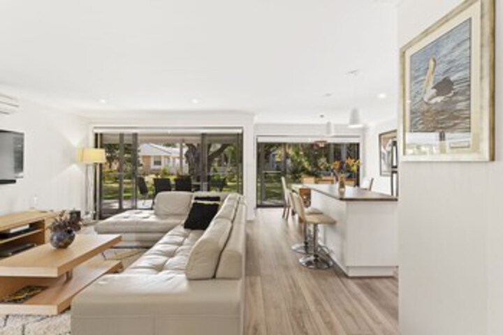Mistral Close 6 Mistral House