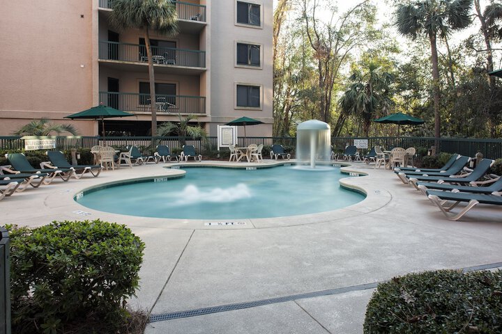 Pool Hotel