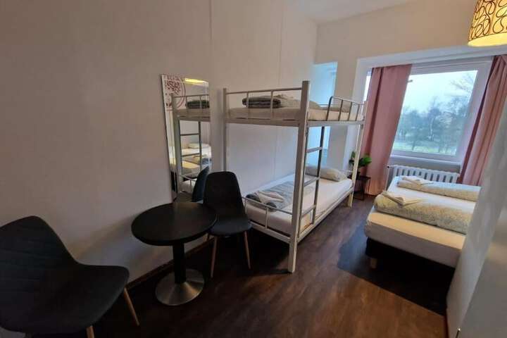 Room 49 of 150