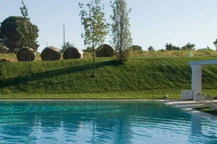 Pool 65 of 83
