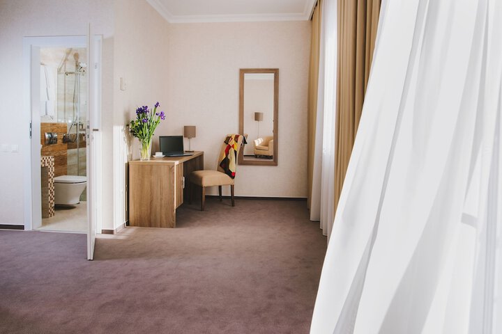 Room 36 of 70