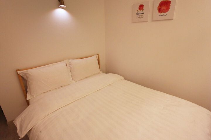 Room 125 of 198