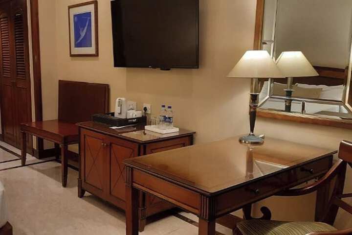 Room 34 of 75