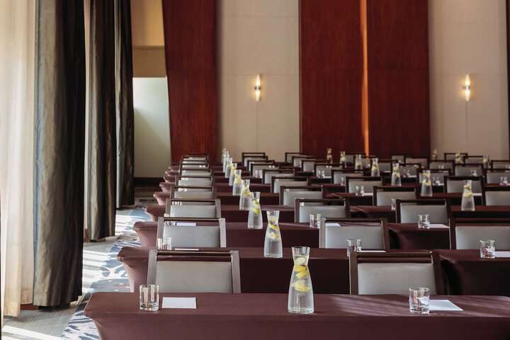 Meeting facility