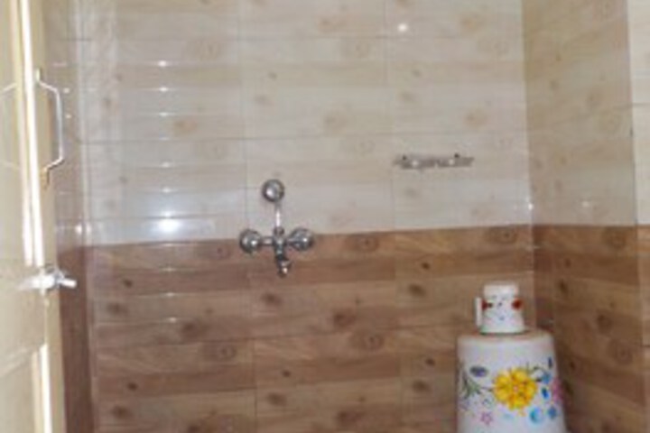 Room 2 of 23
