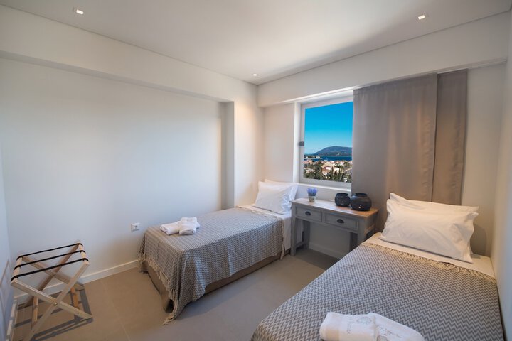 Room 38 of 191