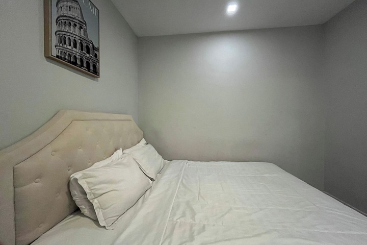Room 6 of 50