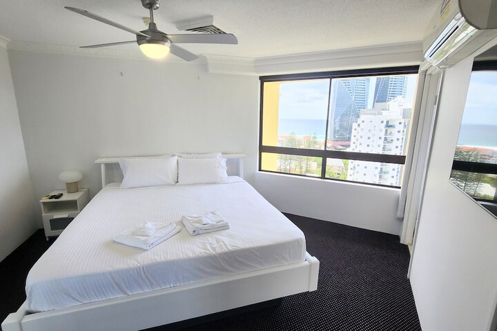 Room 21 of 77