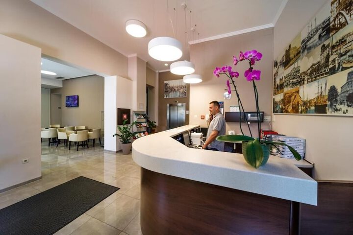 Guest Lobby