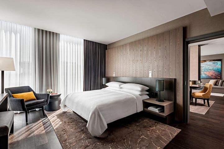 Room 6 of 47