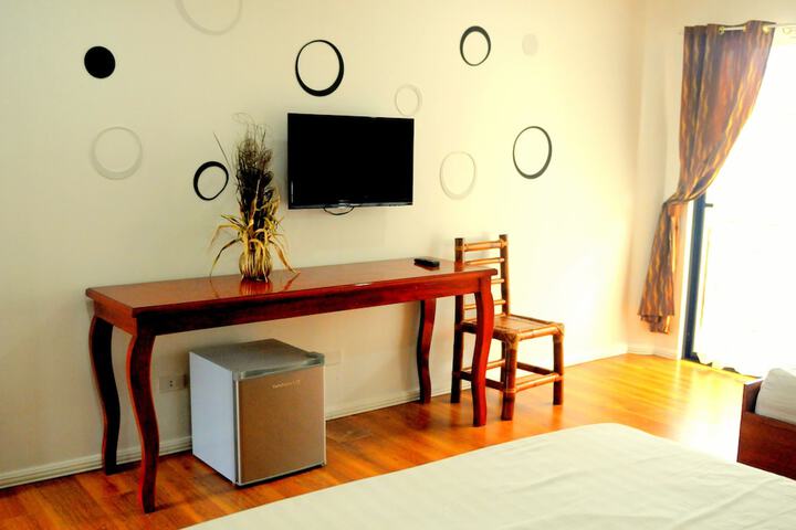 Room 5 of 31