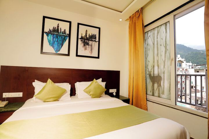 Room 35 of 109