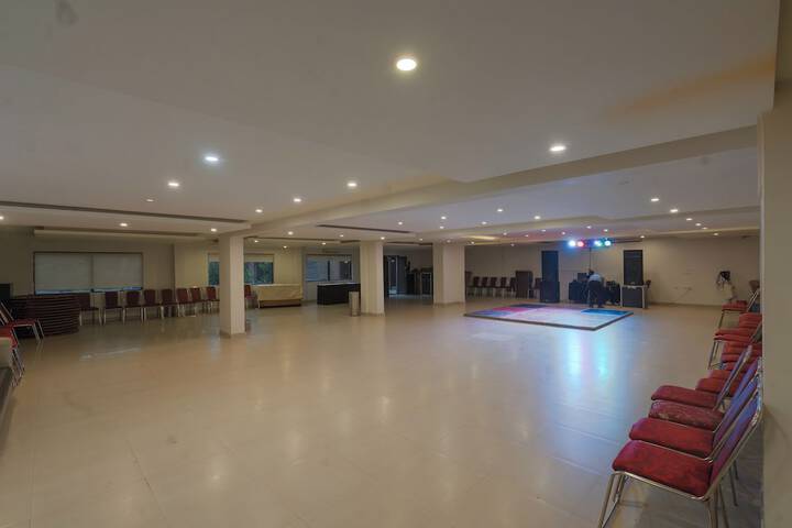 Business Center 50 of 59