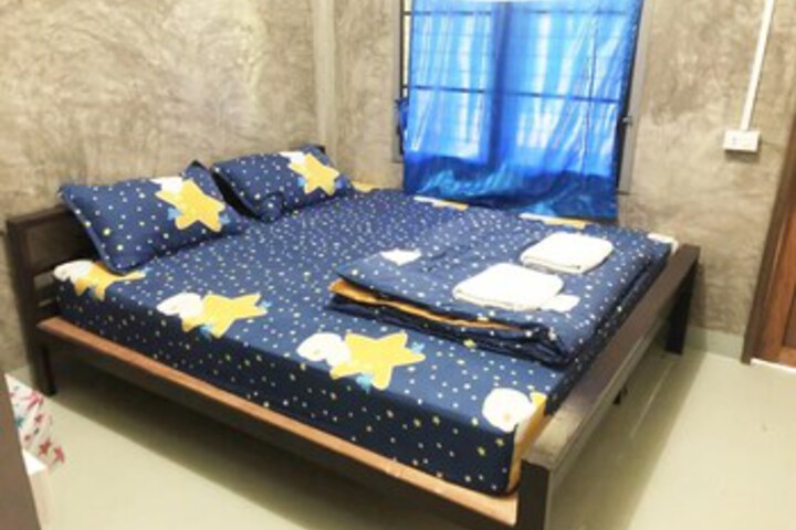 Room 11 of 26