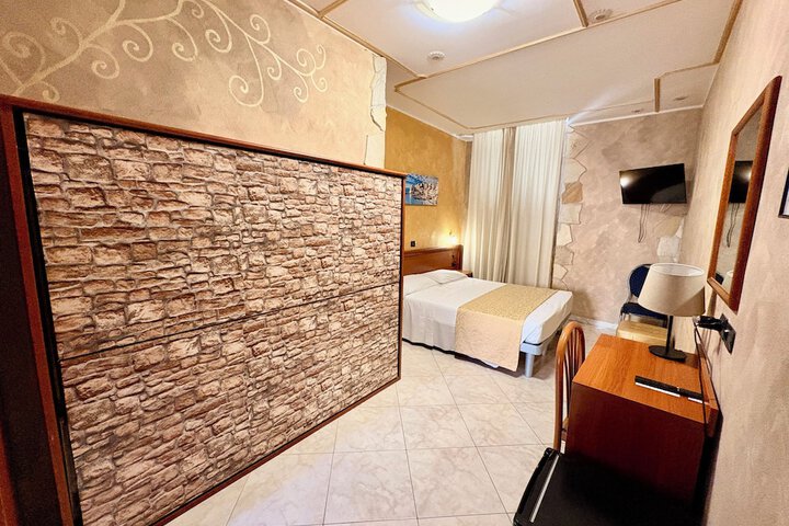Room 9 of 45