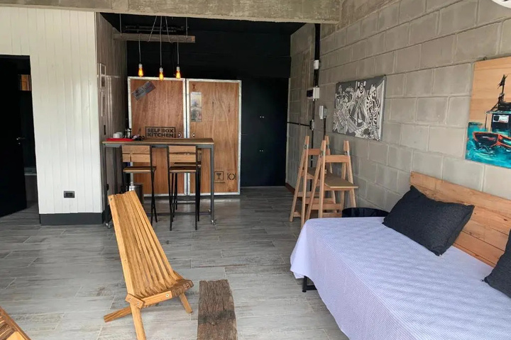 Room 2 of 19