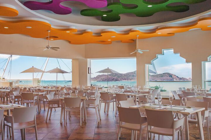 Dining Photos