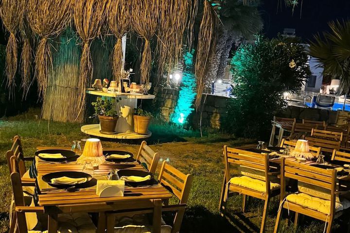 Dining 75 of 131