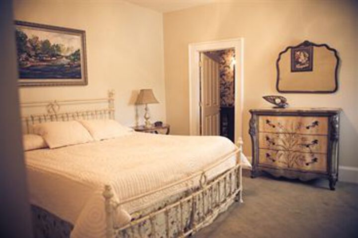 The Glendalia Boutique Hotel & Culinary Studio