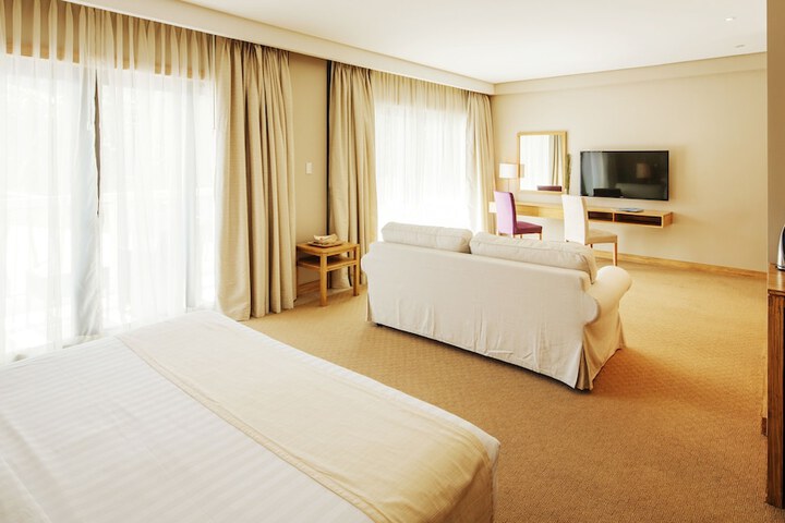 Room 11 of 46