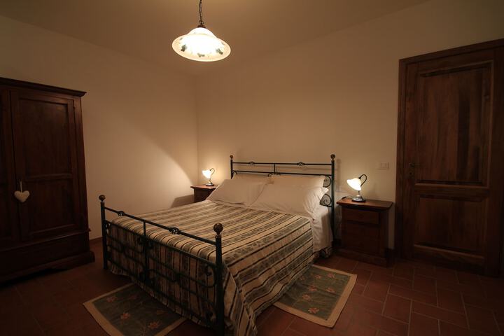 Room 6 of 35