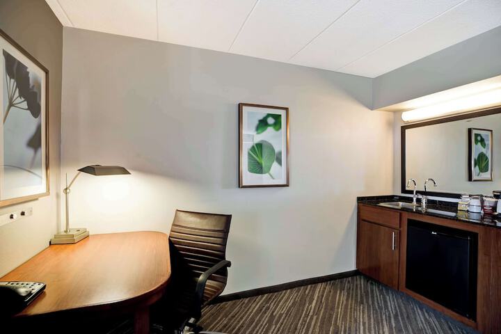 Double Accessible King Size Bed (7 of 11)