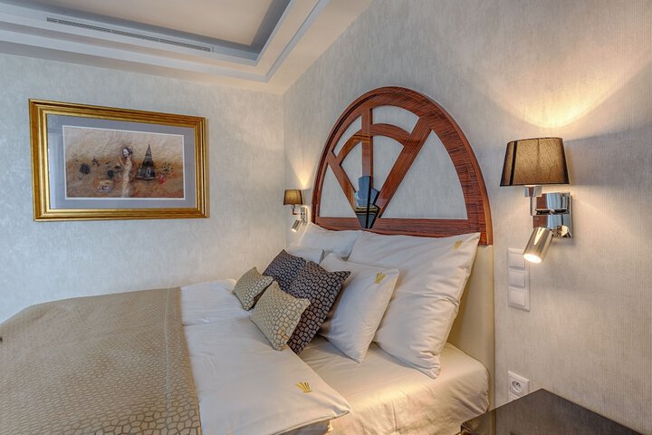Room 15 of 41