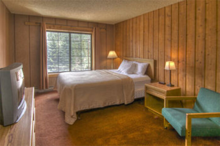 Room 22 of 40