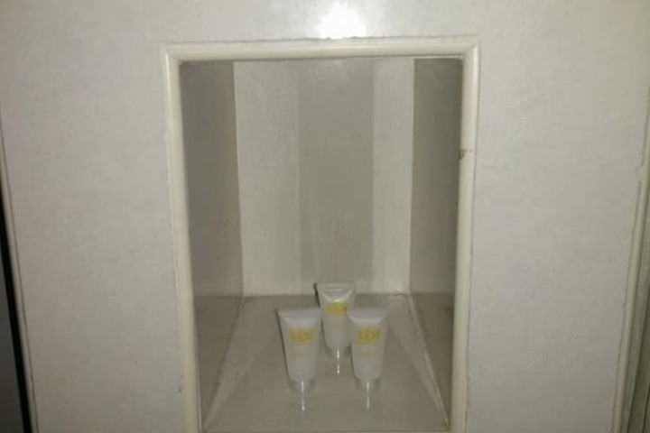 Room 50 of 80
