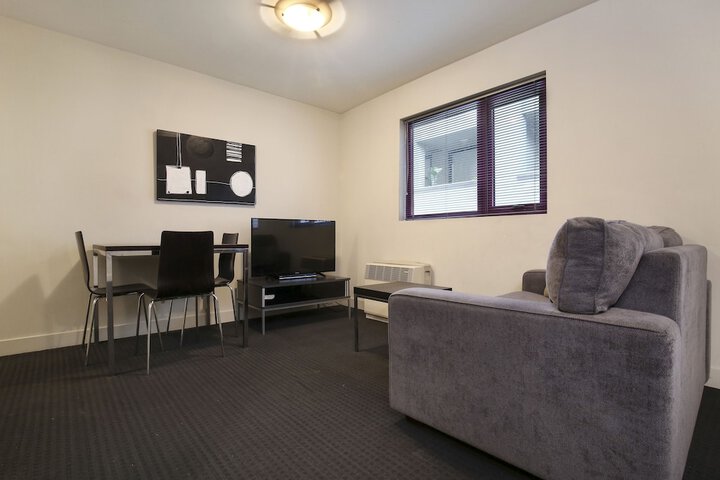 Room 7 of 43
