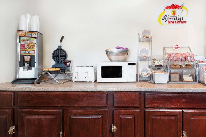 Breakfast/Coffee Service 16 of 17