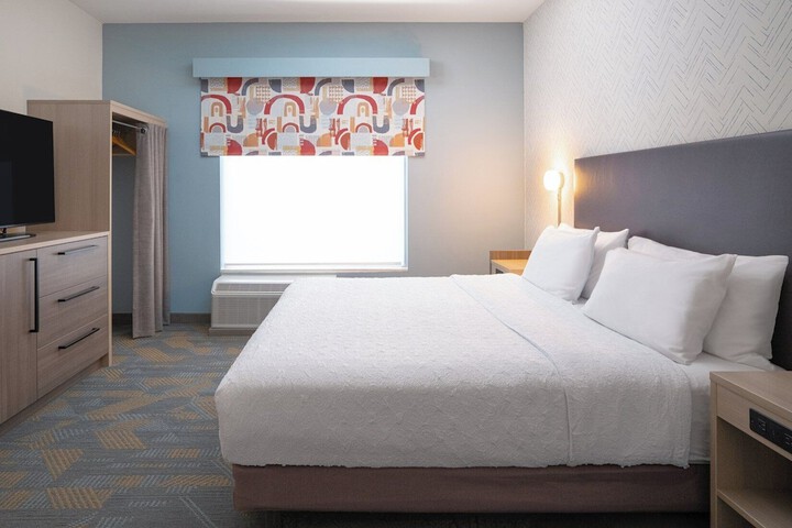 Room 13 of 48