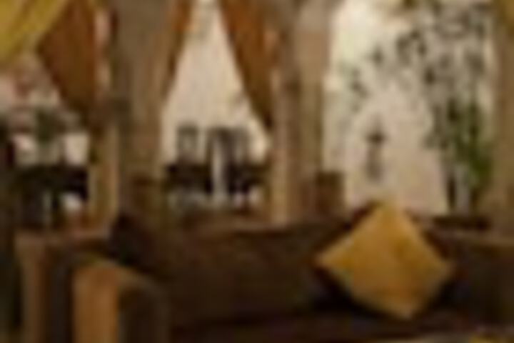 Lounge 290 of 435