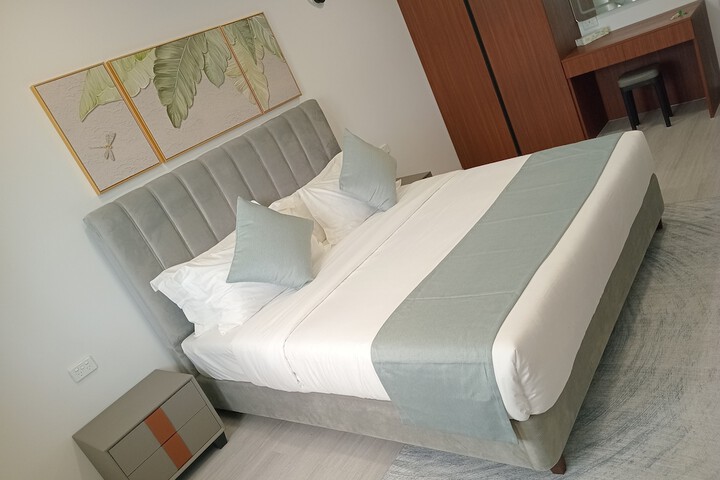 Room 10 of 53